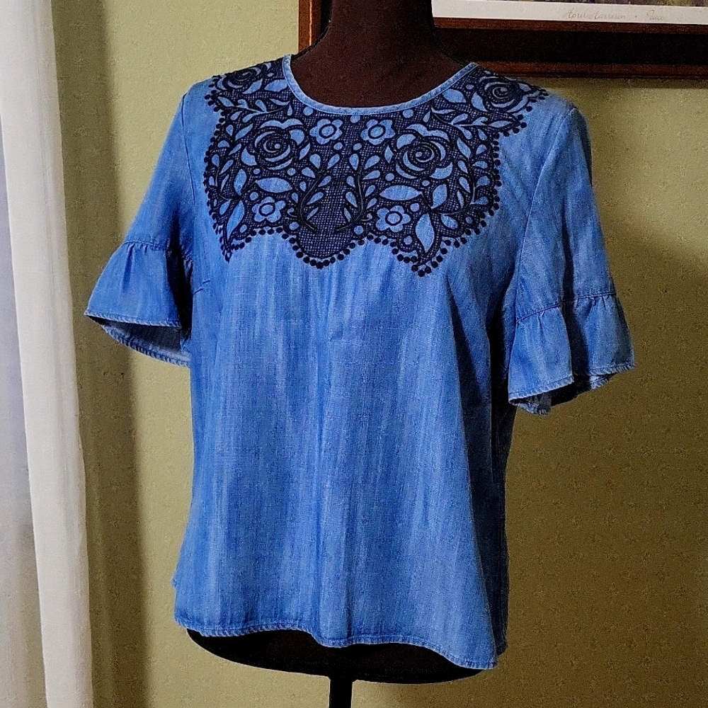 Crown & Ivy chambray top.